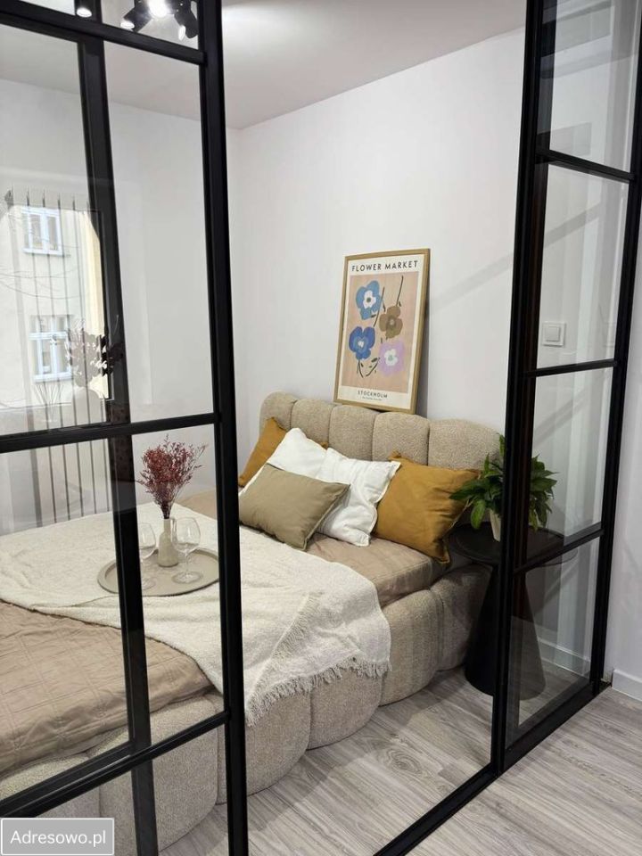Mieszkanie 2-pokojowe Katowice Śródmieście, ul. Marii Skłodowskiej-Curie. Zdjęcie 2