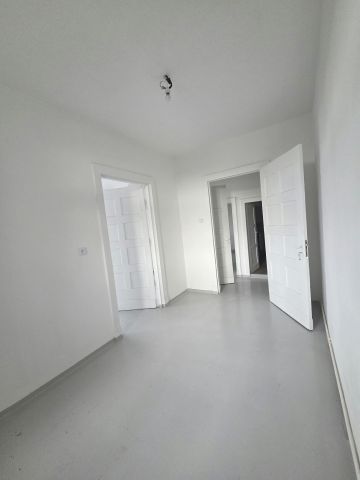 Mieszkanie 3-pokojowe Tułowice, ul. Kościuszki. Zdjęcie 8