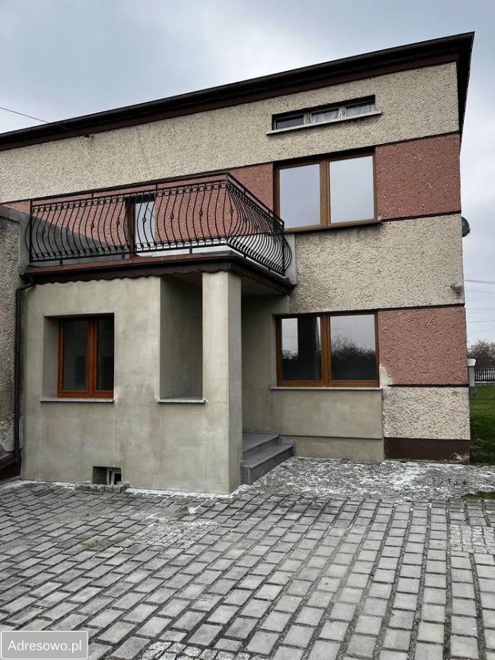 dom wolnostojący, 6 pokoi Pogrzebień, ul. Kornowacka