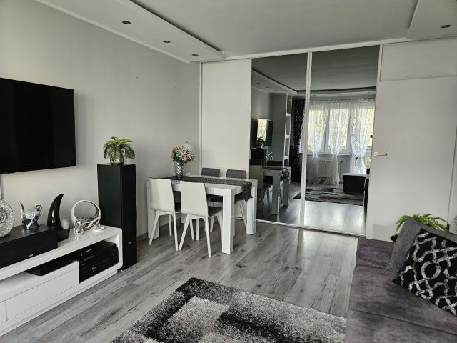 Mieszkanie 2-pokojowe Toruń Podgórz, ul. Letnia. Zdjęcie 1