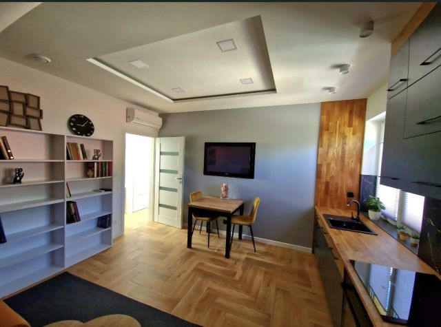 dom wolnostojący, 2 pokoje Kąty Węgierskie, ul. Strużańska. Zdjęcie 1