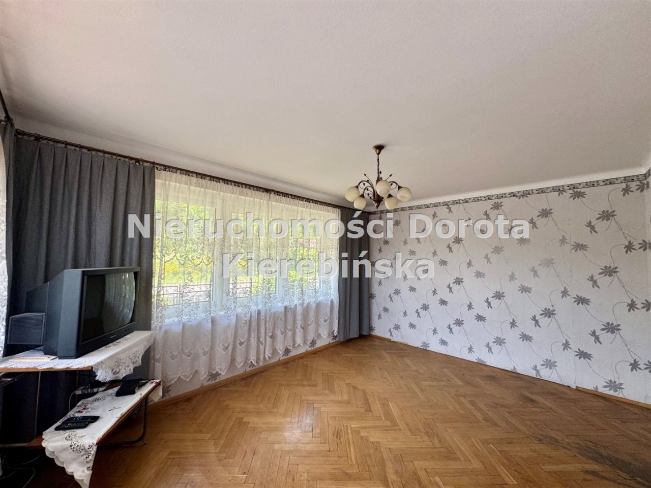 dom wolnostojący, 6 pokoi Tomaszów Mazowiecki. Zdjęcie 3