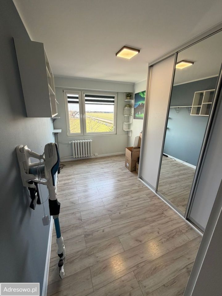Mieszkanie 3-pokojowe Dobrzyniówka. Zdjęcie 2