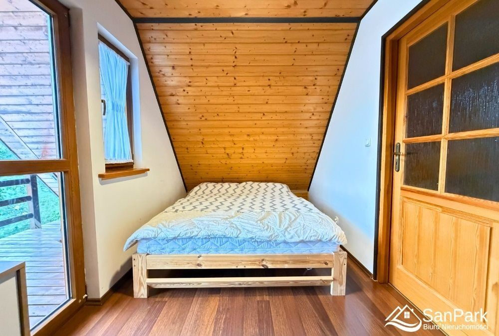 dom wolnostojący, 3 pokoje Bystre. Zdjęcie 12