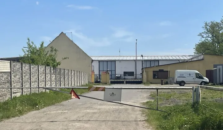 Hala/magazyn Czmoniec, ul. Lawendowa