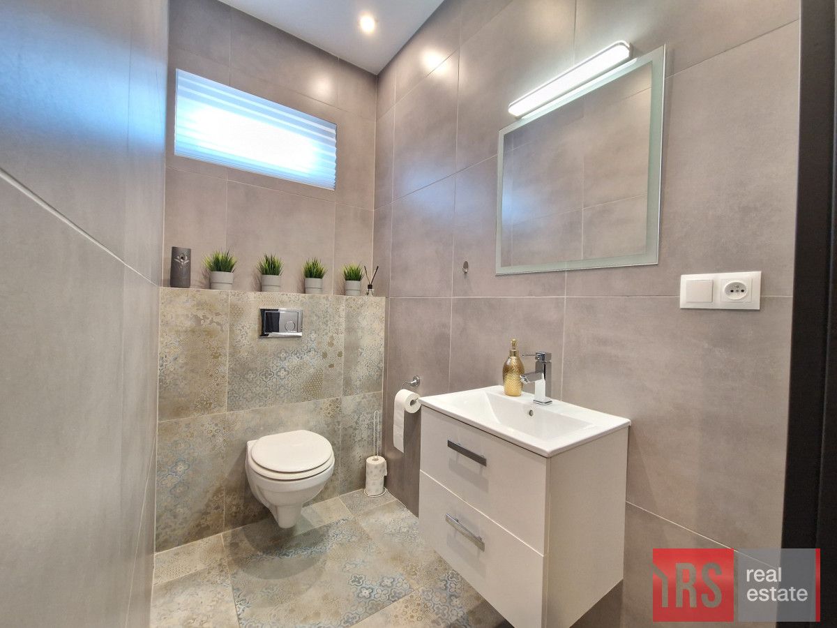 dom wolnostojący, 4 pokoje Dosin, ul. Rumiankowa. Zdjęcie 15