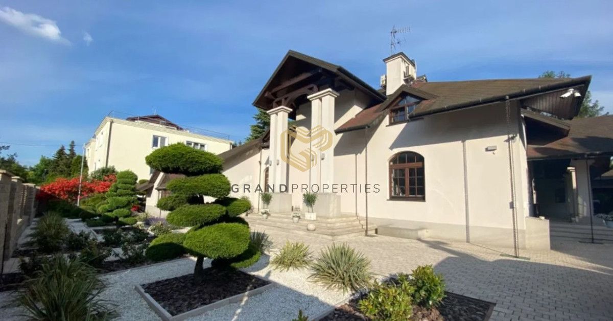 dom wolnostojący, 7 pokoi Warszawa Wawer. Zdjęcie 2