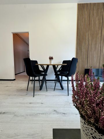 Mieszkanie 3-pokojowe Pabianice Stare Miasto, ul. Majdany. Zdjęcie 4