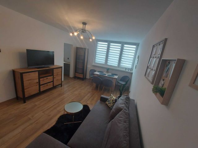 Mieszkanie 1-pokojowe Łódź Dąbrowa. Zdjęcie 1