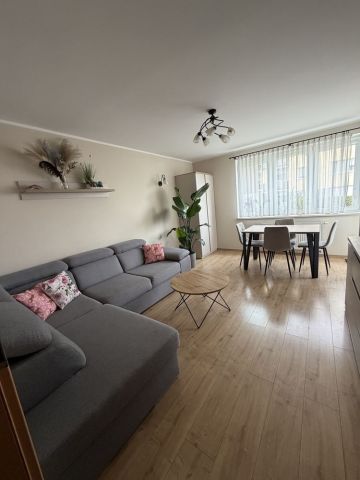 Mieszkanie 3-pokojowe Gdańsk Jasień, ul. Sympatyczna. Zdjęcie 1