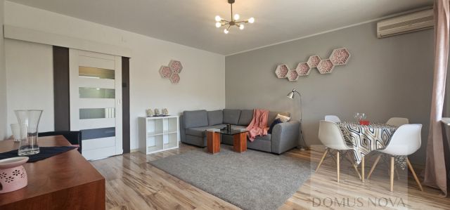 Mieszkanie 3-pokojowe Warszawa Gocław, ul. Tadeusza Manteuffla. Zdjęcie 2
