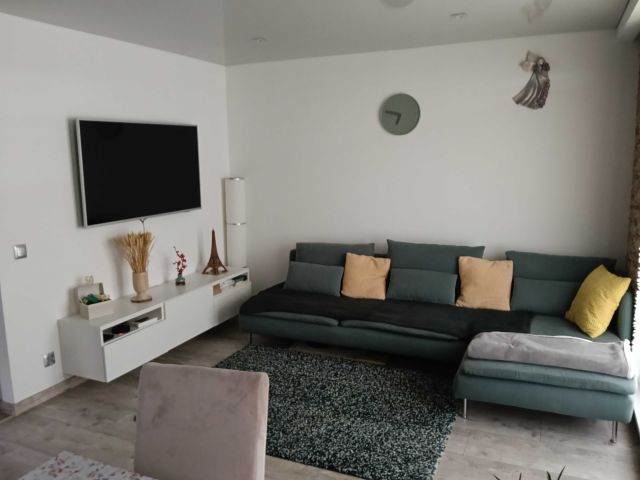 Mieszkanie 4-pokojowe Jastrzębie-Zdrój. Zdjęcie 1