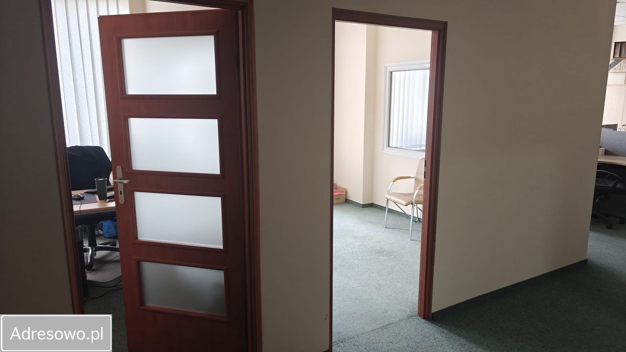 Lokal Pińczów, ul. 3 Maja. Zdjęcie 4