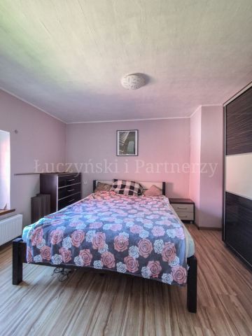 dom wolnostojący, 7 pokoi Rząśnik. Zdjęcie 7