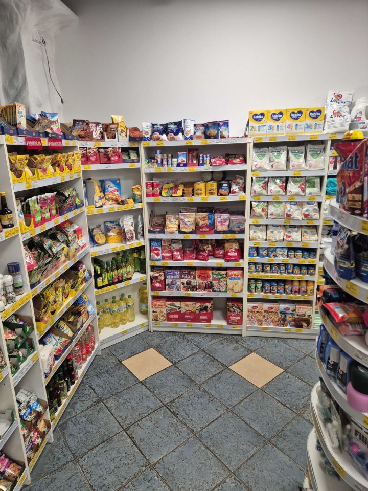 Lokal Jadwisin, ul. Jerzego Szaniawskiego. Zdjęcie 2