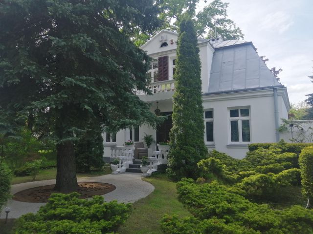 dworek, 5 pokoi Legionowo Centrum, ul. Mazowiecka. Zdjęcie 1