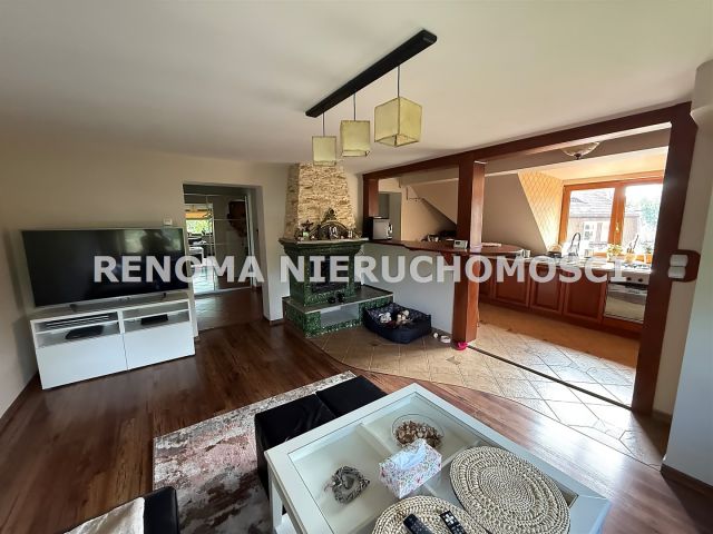 Mieszkanie 4-pokojowe Szczawno-Zdrój. Zdjęcie 1