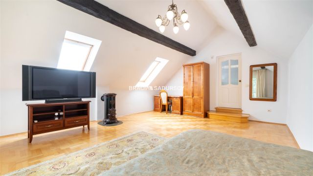 dom wolnostojący, 6 pokoi Libertów, ul. św. Floriana. Zdjęcie 7