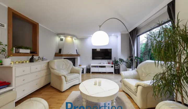 dom szeregowy, 5 pokoi Warszawa Targówek, ul. Fantazyjna