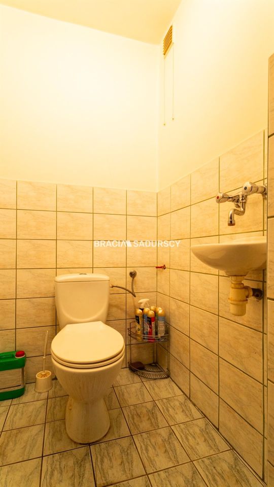 Lokal Kraków Nowa Huta, ul. Jeżynowa. Zdjęcie 20