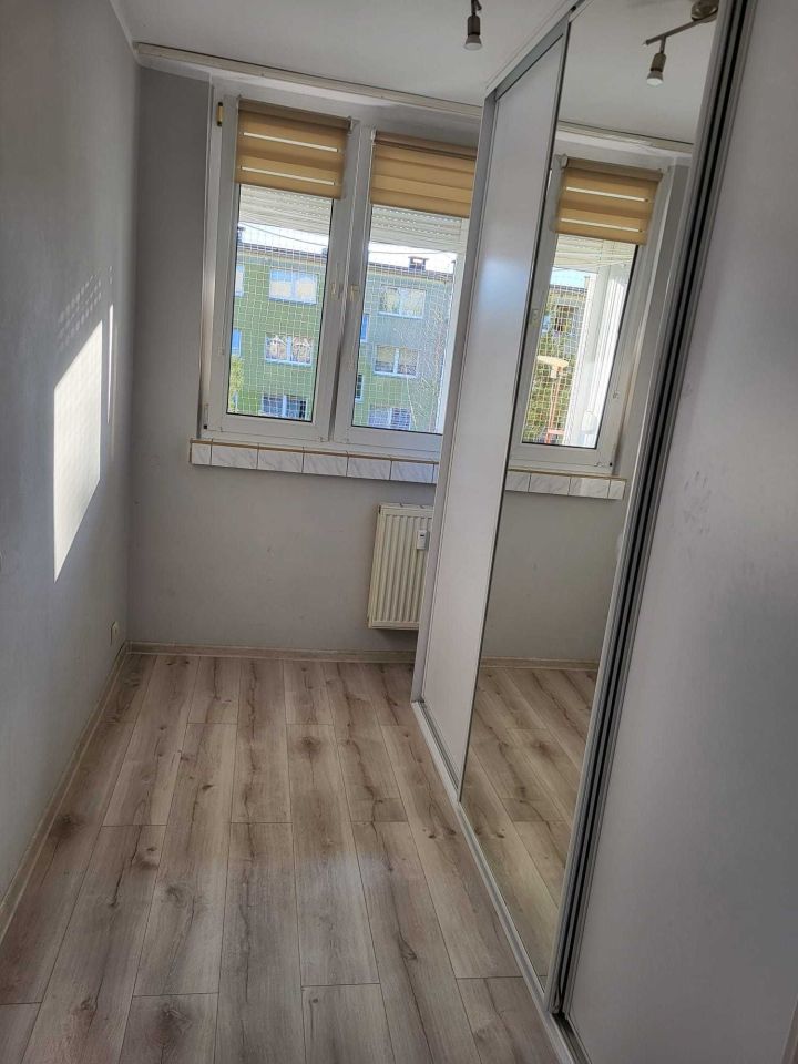 Mieszkanie 4-pokojowe Brzeg Dolny Warzyn, ul. Juliusza Słowackiego. Zdjęcie 4