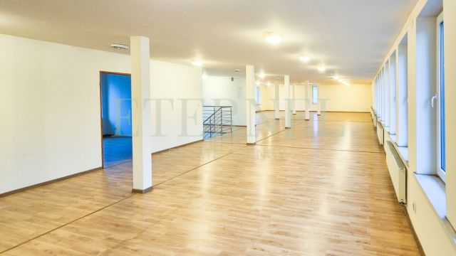 Hala/magazyn Kazimierza Wielka, ul. Przemysłowa. Zdjęcie 4
