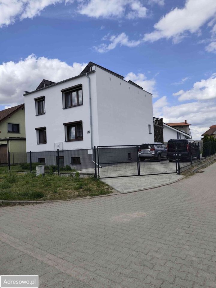 dom wolnostojący, 4 pokoje Chrzypsko Wielkie, ul. Leśna. Zdjęcie 1