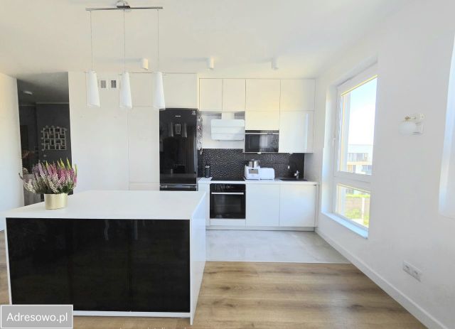 Mieszkanie 3-pokojowe Ożarów Mazowiecki, ul. Nadbrzeżna. Zdjęcie 1