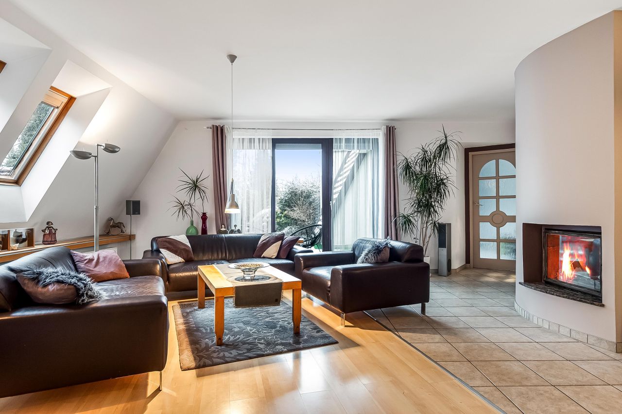 dom szeregowy, 6 pokoi Pyskowice, ul. Czereśniowa. Zdjęcie 2