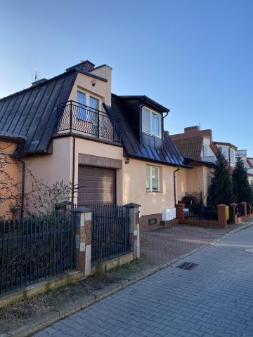 dom szeregowy, 6 pokoi Ostrołęka Centrum, ul. Goździkowa. Zdjęcie 1