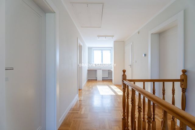 bliźniak, 4 pokoje Batowice. Zdjęcie 23