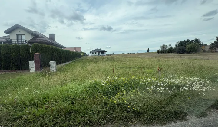 Działka budowlana Białotarsk, Białotarsk