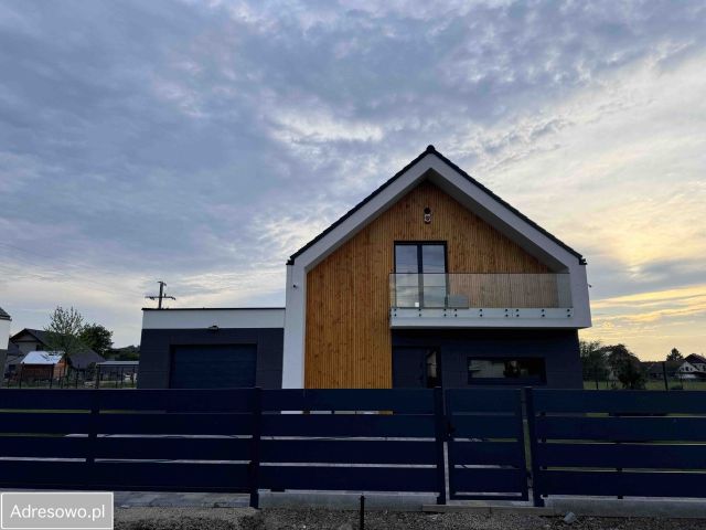 dom wolnostojący, 5 pokoi Ustroń Nierodzim, ul. Łączna. Zdjęcie 1