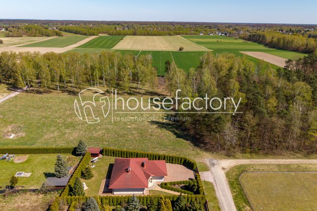 dom wolnostojący, 3 pokoje Nowy Bedoń. Zdjęcie 3