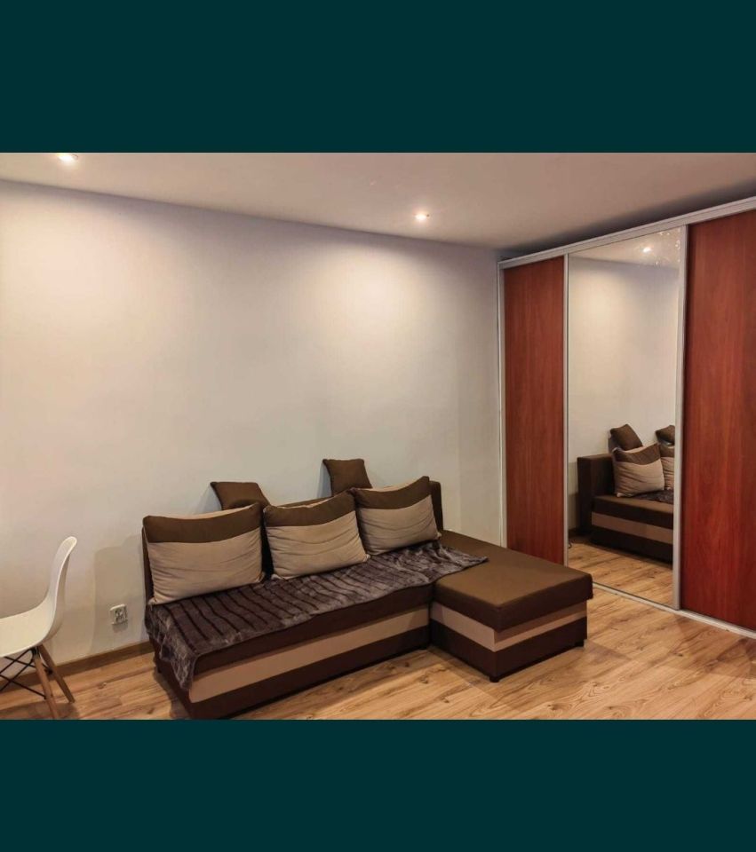 Mieszkanie 1-pokojowe Pustków-Osiedle. Zdjęcie 1