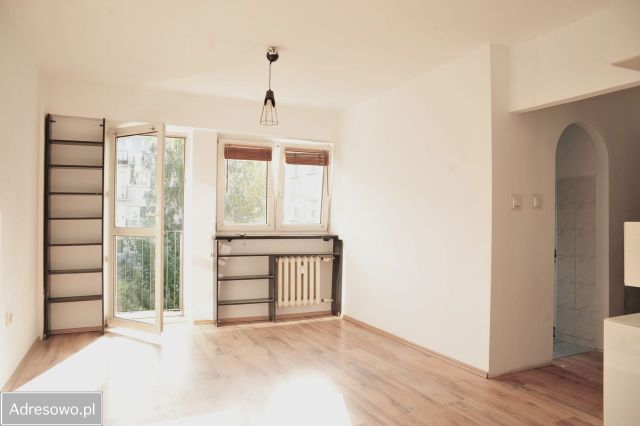 Mieszkanie 3-pokojowe Warszawa Bielany, ul. Jana Kochanowskiego. Zdjęcie 1