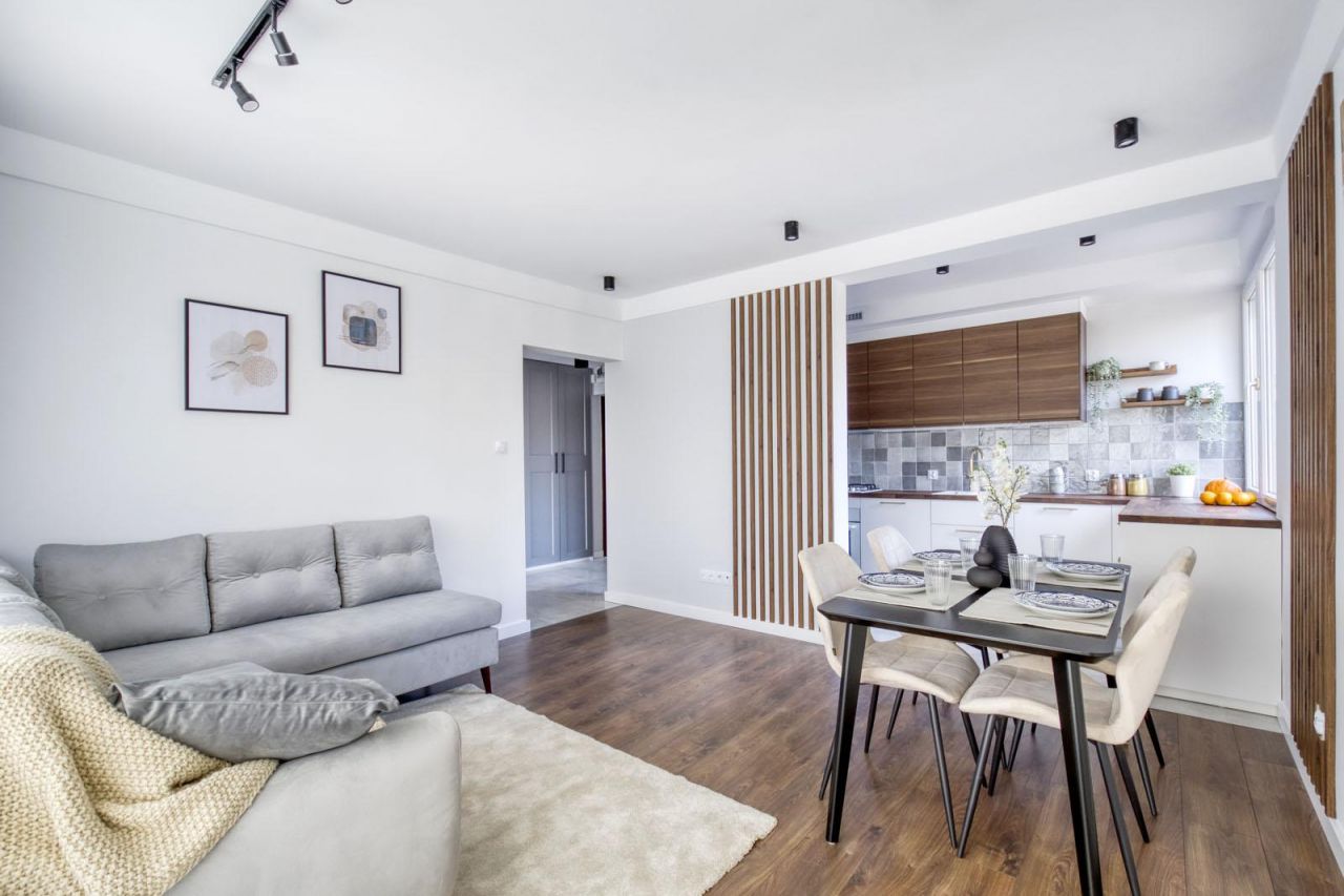 Mieszkanie 4-pokojowe Warszawa Mokotów, ul. Jadźwingów