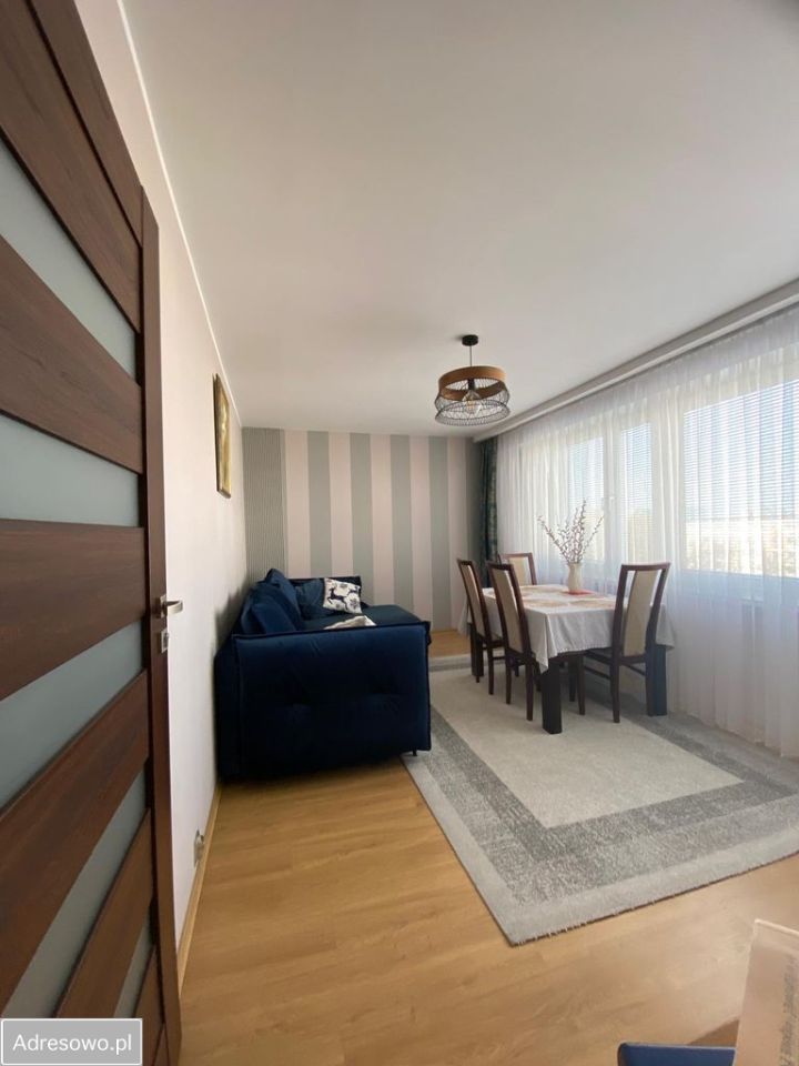 Mieszkanie 3-pokojowe Skierniewice, ul. Cypriana Kamila Norwida. Zdjęcie 3