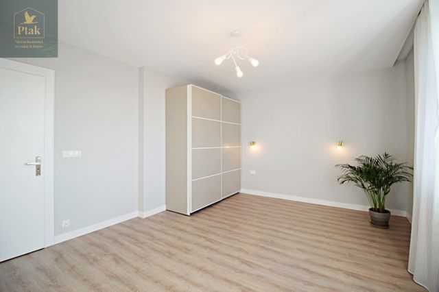 Mieszkanie 3-pokojowe Poznań Łazarz, ul. Andrzeja i Władysława Niegolewskich. Zdjęcie 4