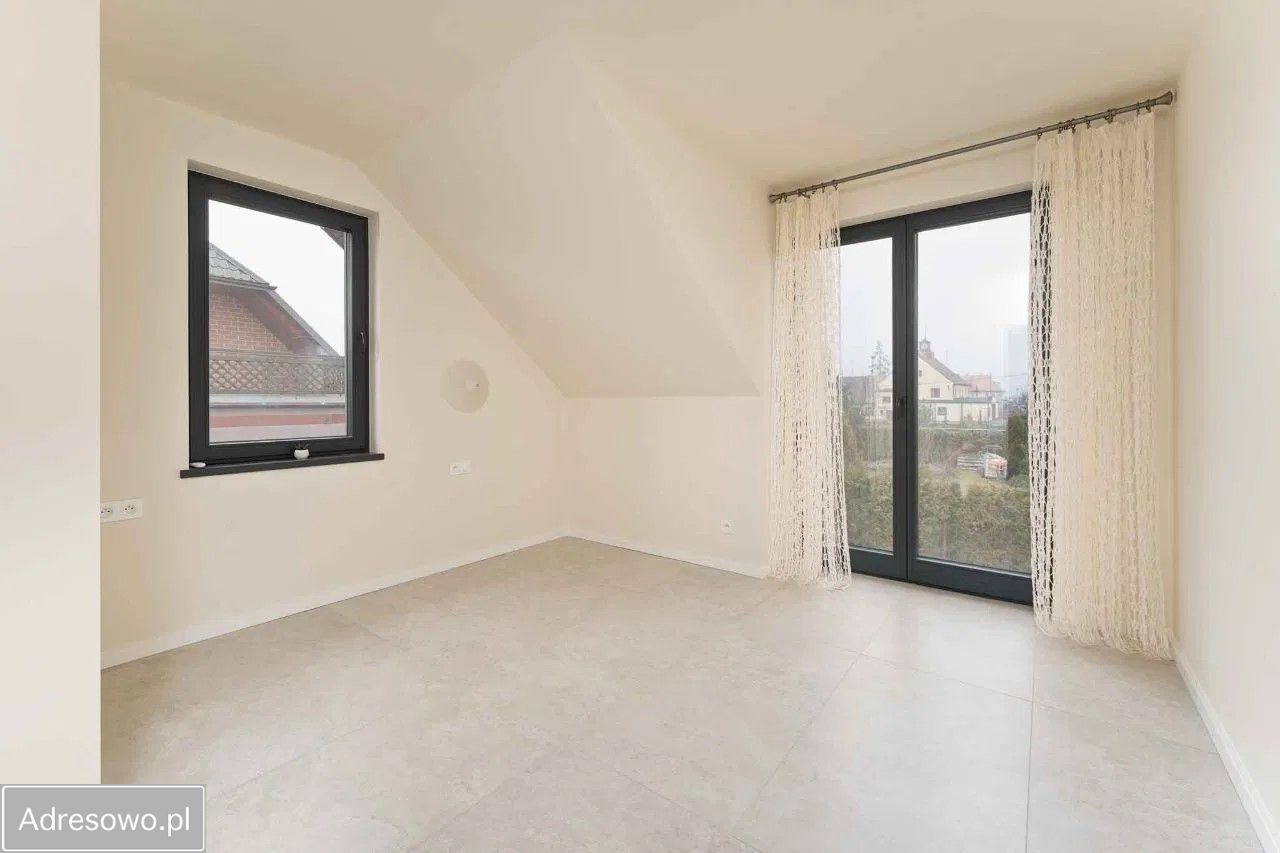 bliźniak, 5 pokoi Prostki. Zdjęcie 6