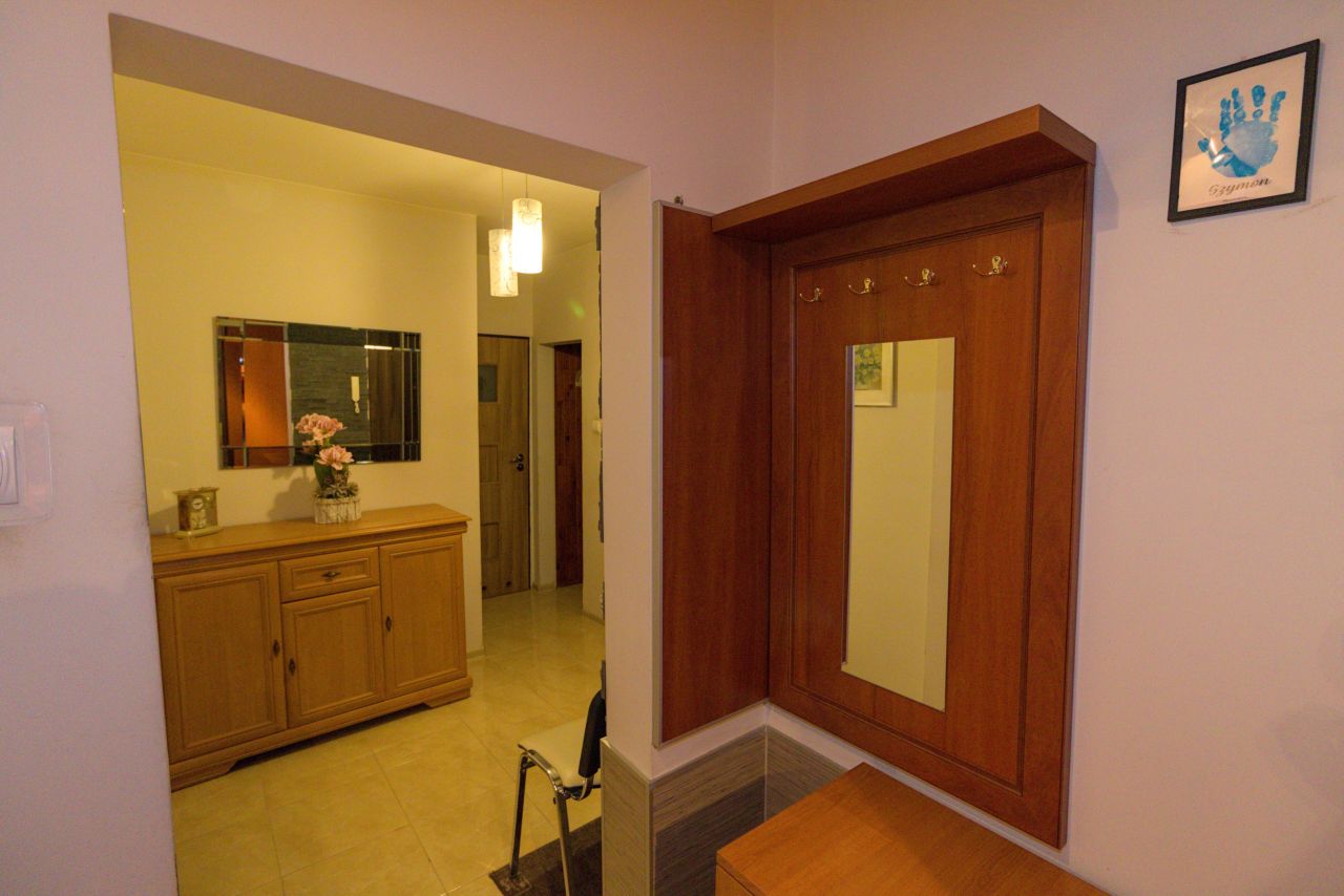 Mieszkanie 3-pokojowe Tomaszów Mazowiecki, ul. dr. Seweryna Sterlinga. Zdjęcie 3