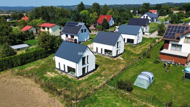 dom wolnostojący, 4 pokoje Ujazd. Zdjęcie 22