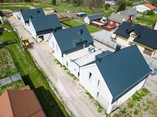 bliźniak, 4 pokoje Starachowice, ul. Jelenia. Zdjęcie 8