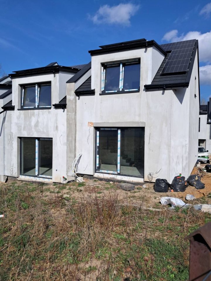 dom szeregowy Płock Podolszyce, ul. Swojska. Zdjęcie 2