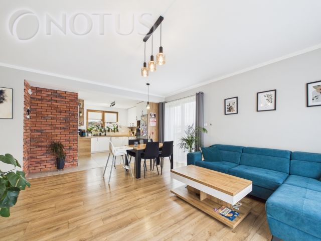 dom wolnostojący, 4 pokoje Wola. Zdjęcie 1