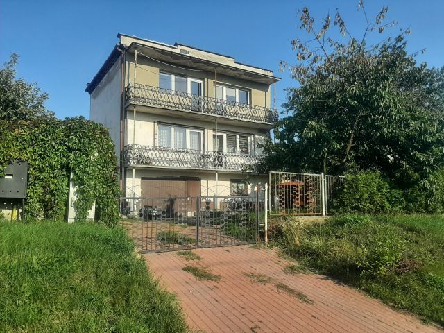 dom wolnostojący, 5 pokoi Żagań, ul. Łąkowa. Zdjęcie 1