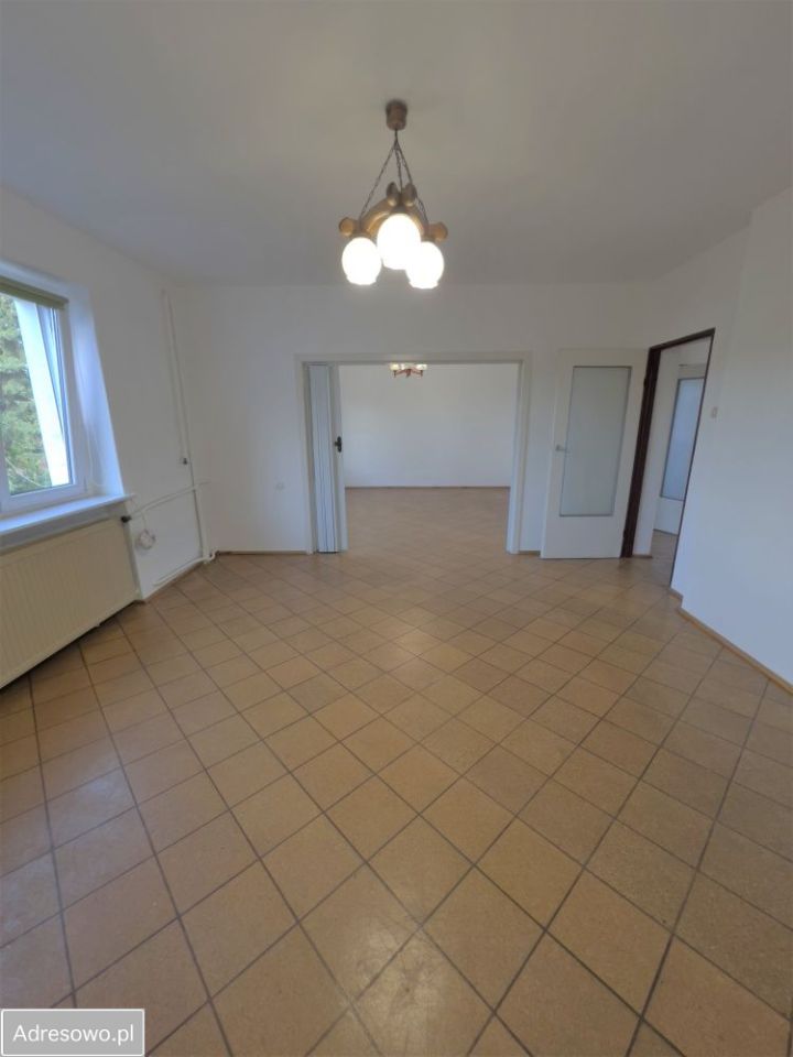 dom wolnostojący, 4 pokoje Solec. Zdjęcie 2