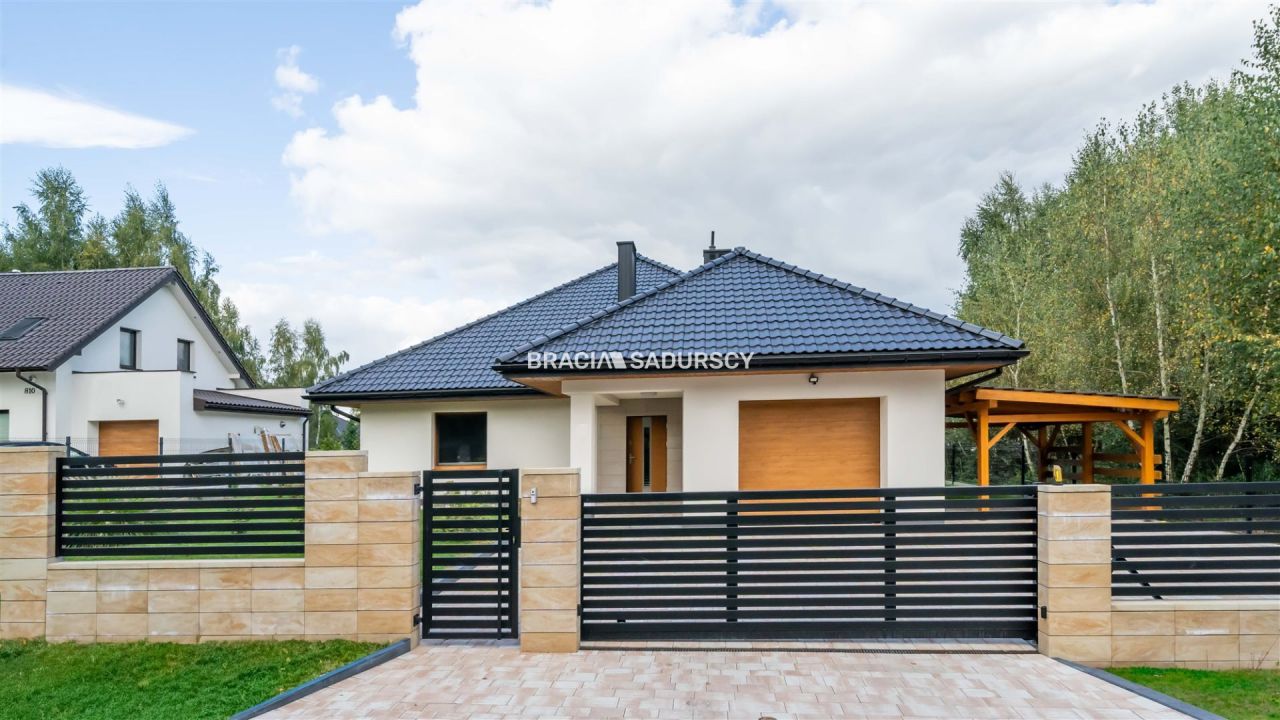 dom wolnostojący, 4 pokoje Węgrzce Wielkie