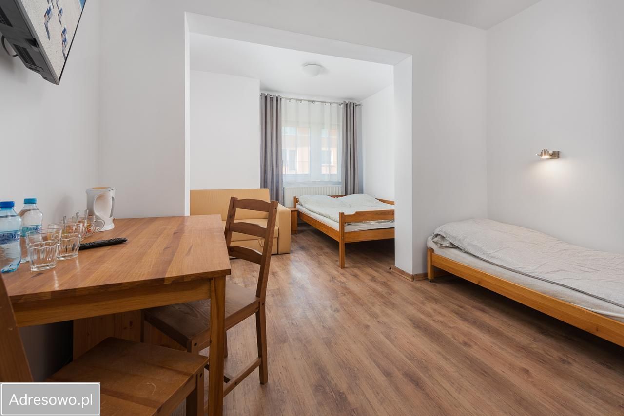 dom szeregowy, 12 pokoi Władysławowo, ul. kadm. Józefa Unruga. Zdjęcie 4