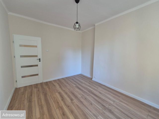 Mieszkanie 2-pokojowe Gliwice Trynek, ul. Jakuba Jasińskiego. Zdjęcie 1